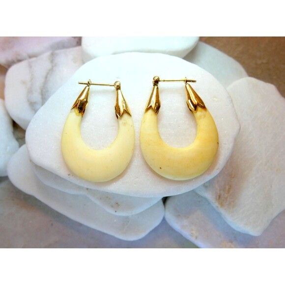 VTG 14K Gold Carved Earrings Africa 3.1gr - Picture 3 of 5